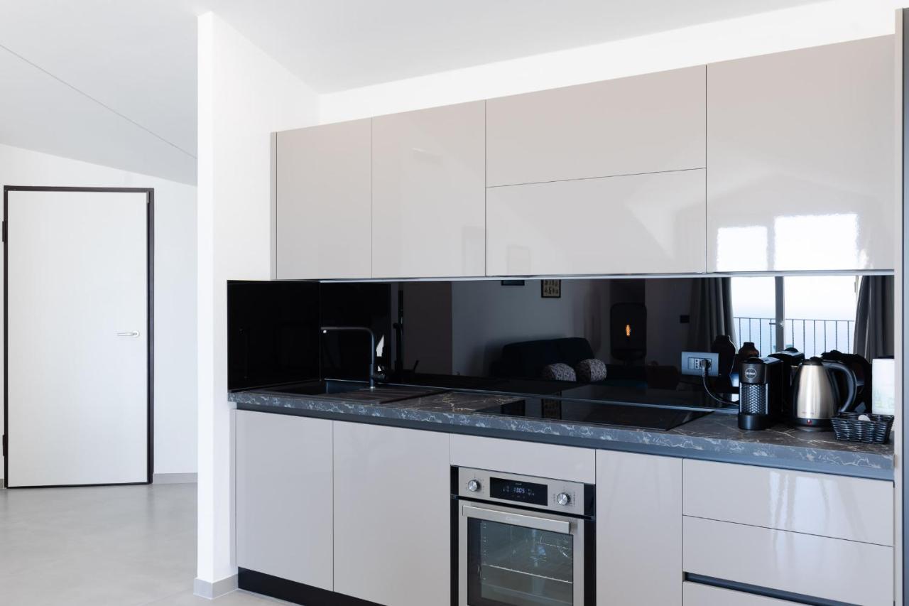 Villa La Matta Apartments And Luxury Suites Sanremo Bagian luar foto