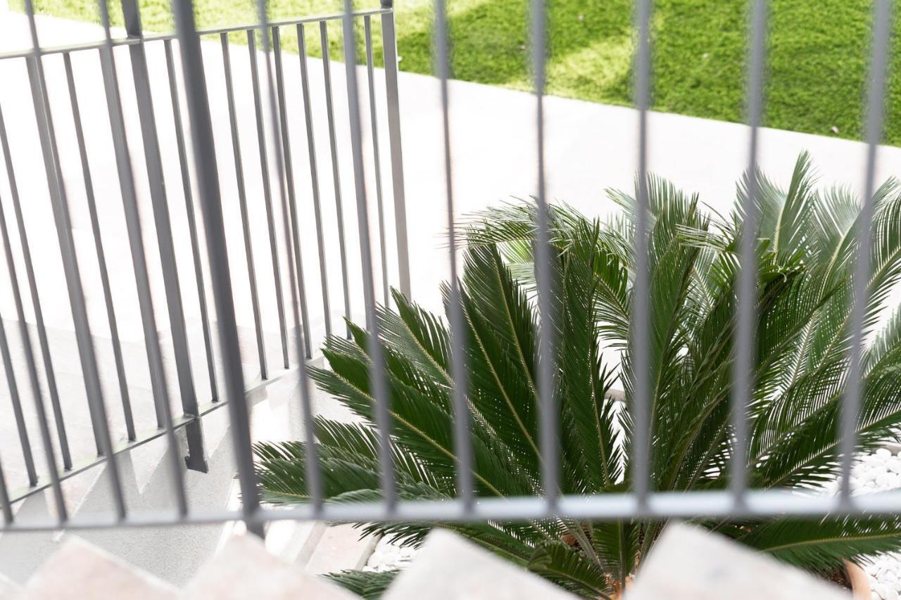 Villa La Matta Apartments And Luxury Suites Sanremo Bagian luar foto