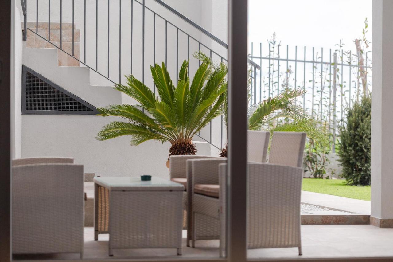 Villa La Matta Apartments And Luxury Suites Sanremo Bagian luar foto