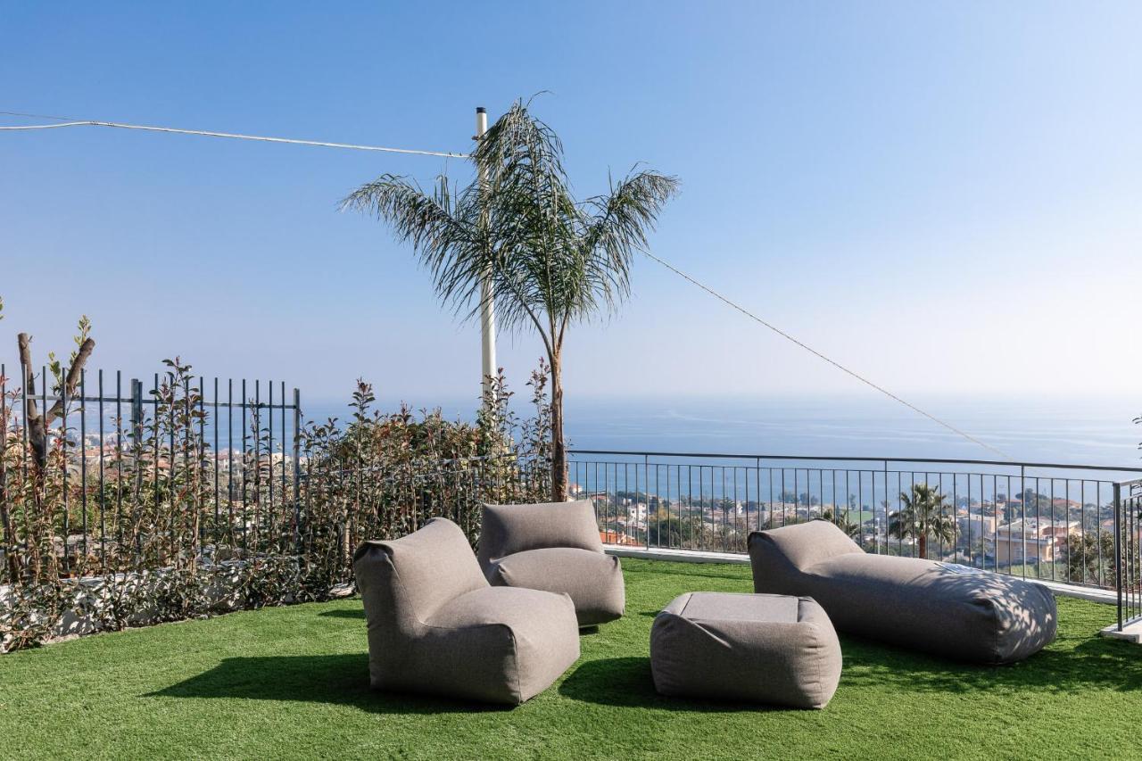 Villa La Matta Apartments And Luxury Suites Sanremo Bagian luar foto