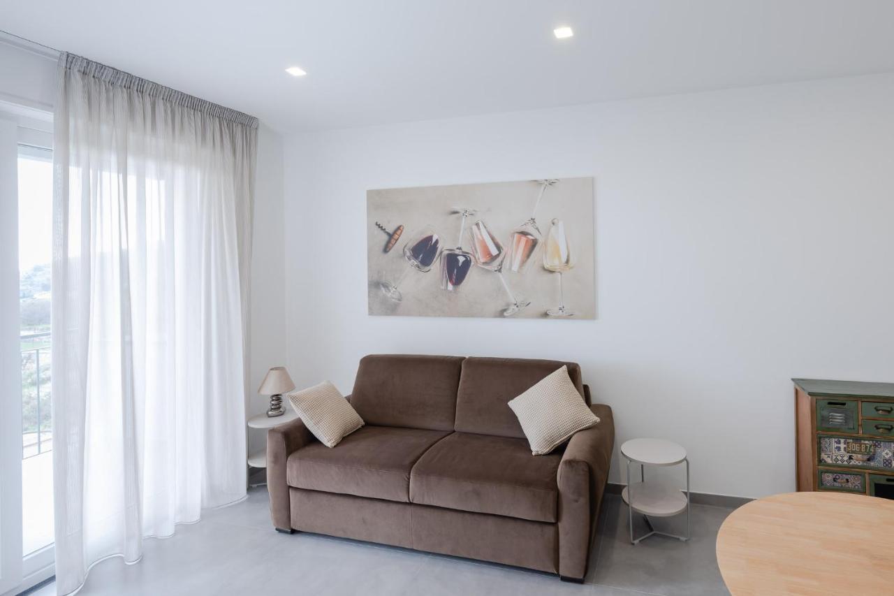 Villa La Matta Apartments And Luxury Suites Sanremo Bagian luar foto