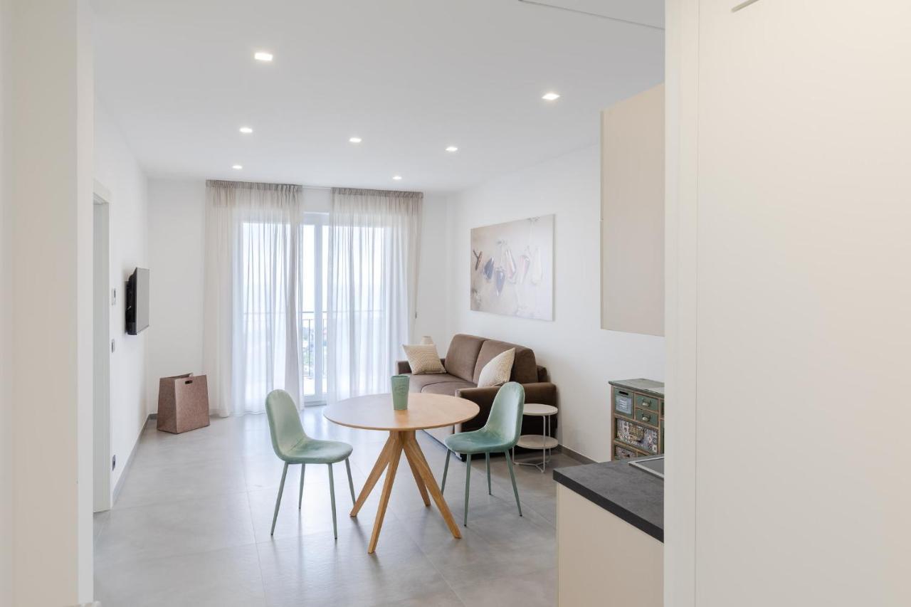 Villa La Matta Apartments And Luxury Suites Sanremo Bagian luar foto