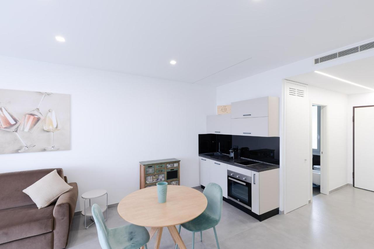 Villa La Matta Apartments And Luxury Suites Sanremo Bagian luar foto